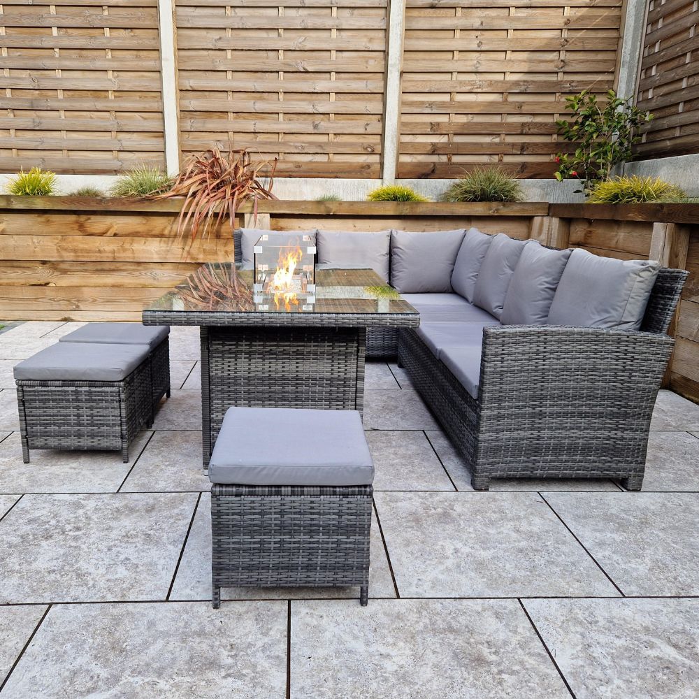 Salotto angolare da giardino Windsor Rattan con braciere e sgabelli